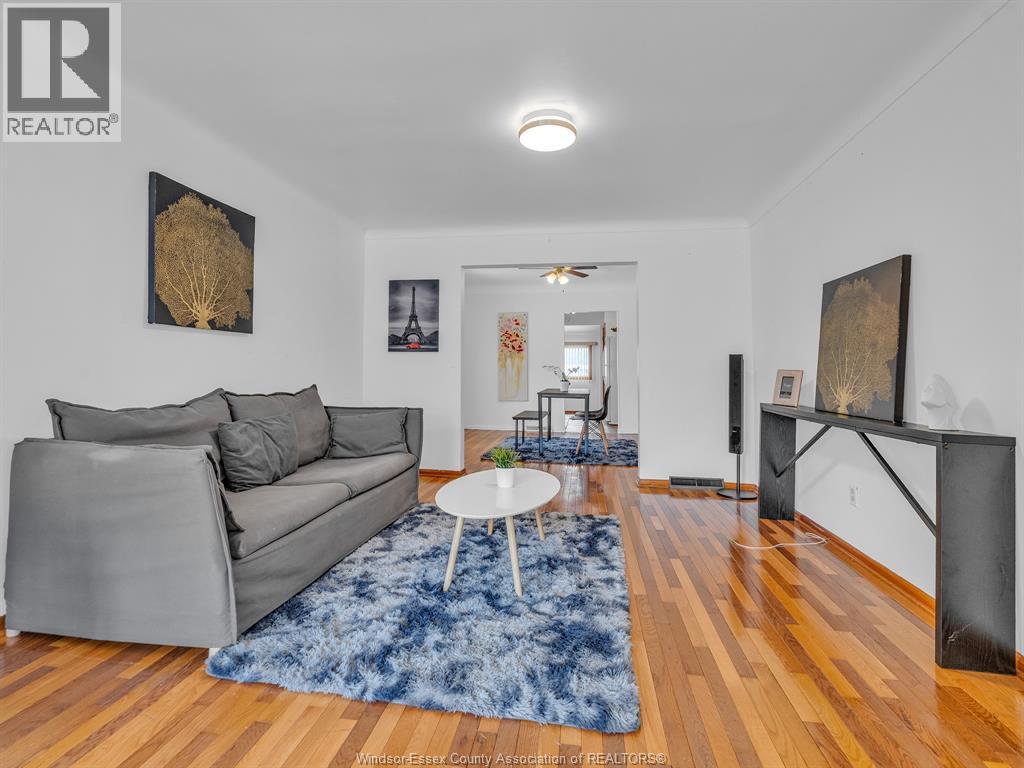 306 Foch Property Photo 6