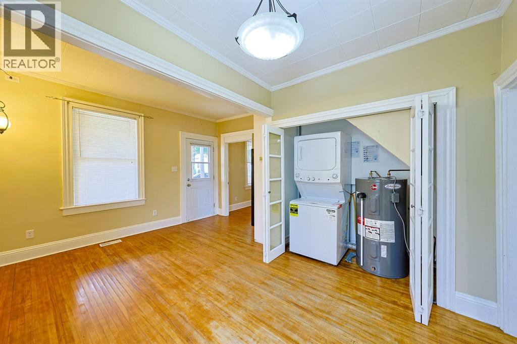 221 Bright Street Property Photo 12