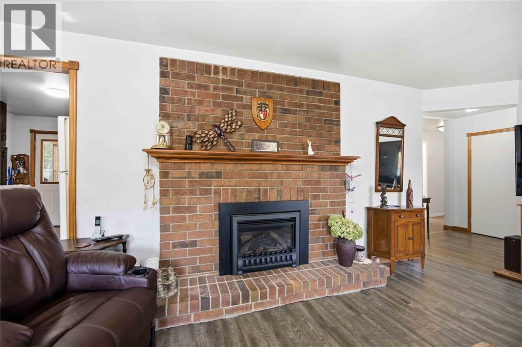 9685 Army Camp Road Property Photo 6