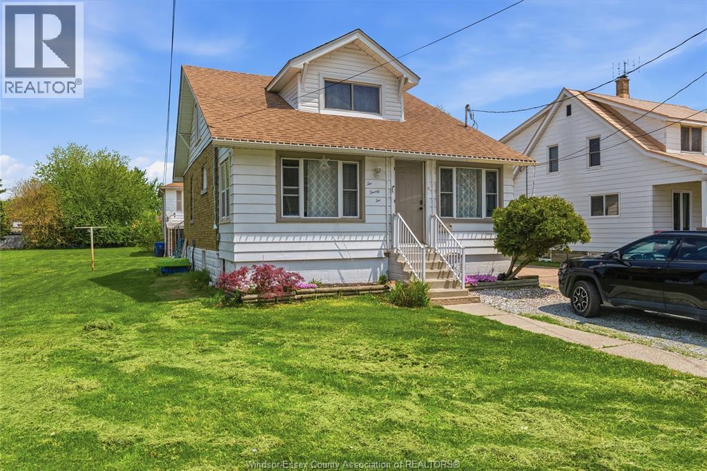 222 LESPERANCE Property Photo 1