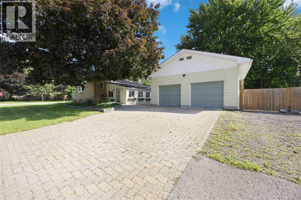 453 Bentinck Street Property Photo 4