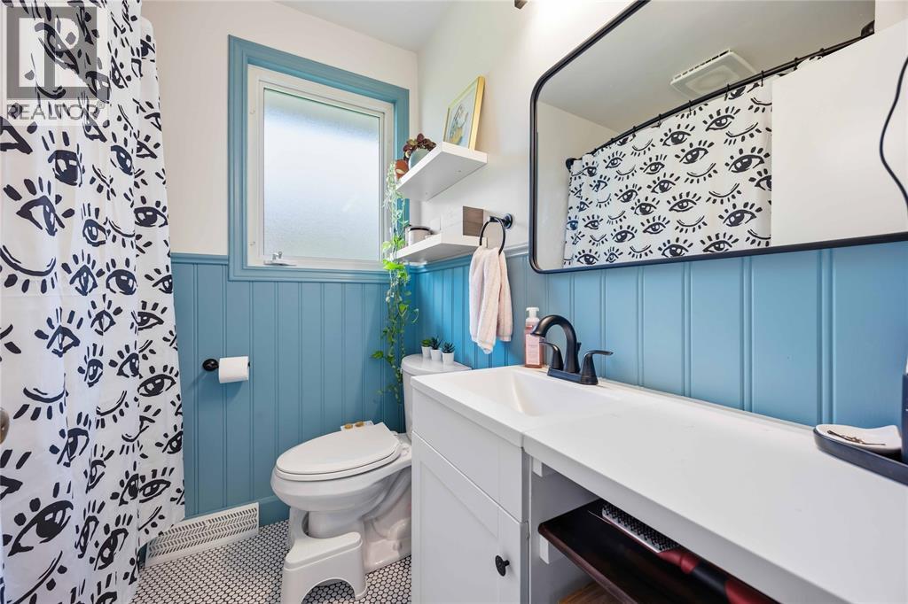 453 Bentinck Street Property Photo 20