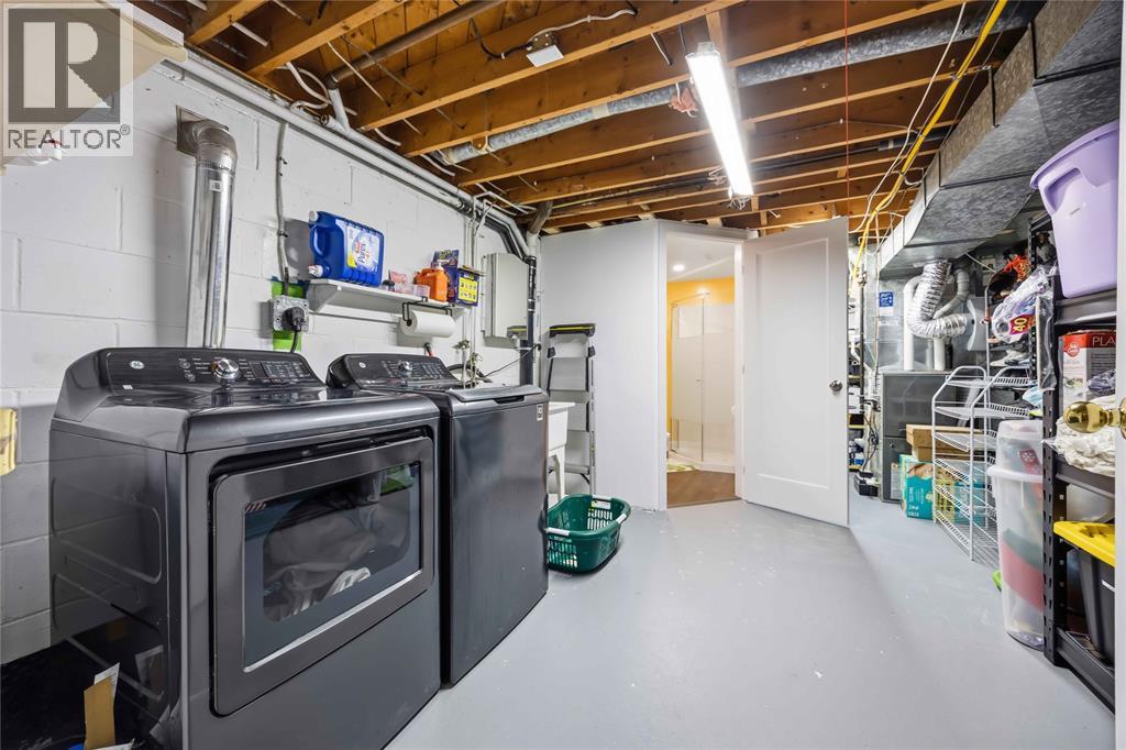 453 Bentinck Street Property Photo 30