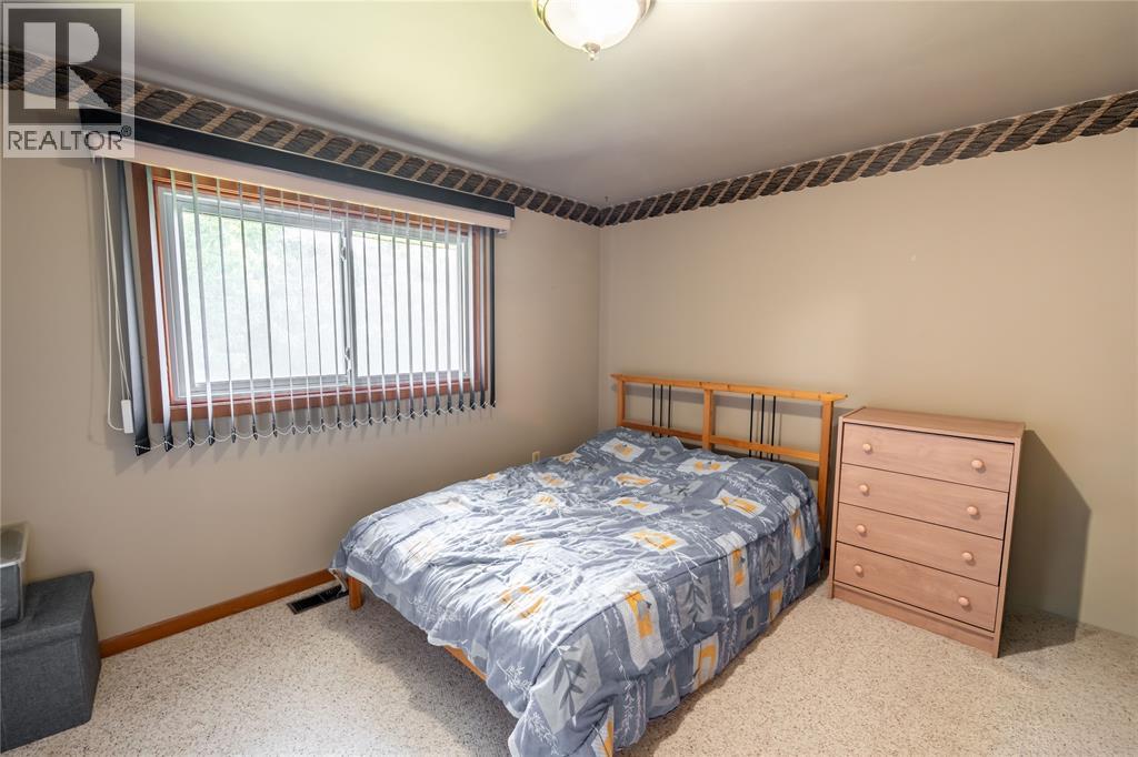 8 Parry Drive Property Photo 13