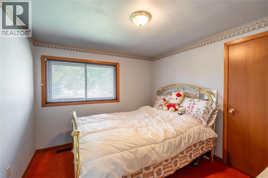 8 Parry Drive Property Photo 15