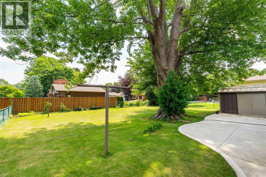 8 Parry Drive Property Photo 23