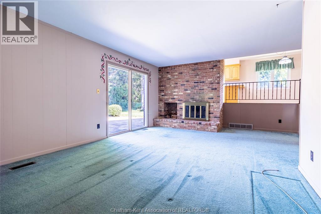 199 Tweedsmuir Avenue East Property Photo 16