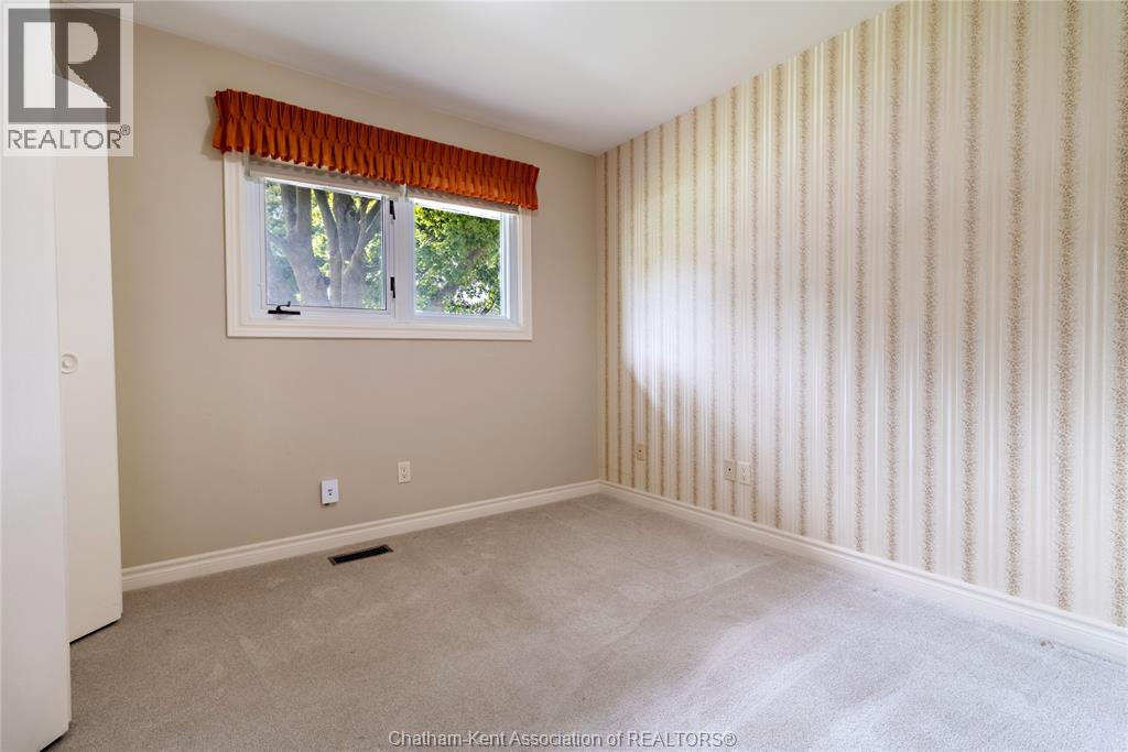 199 Tweedsmuir Avenue East Property Photo 19