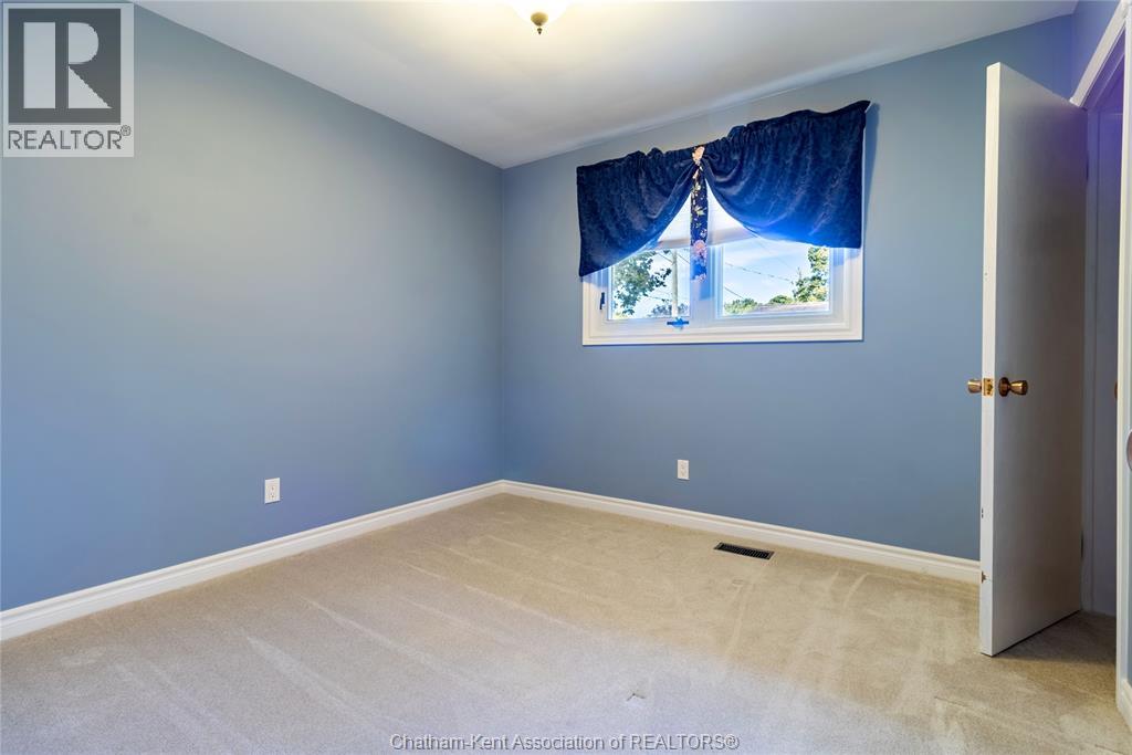 199 Tweedsmuir Avenue East Property Photo 25