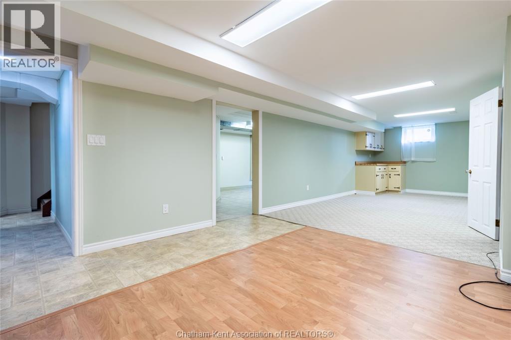 199 Tweedsmuir Avenue East Property Photo 36