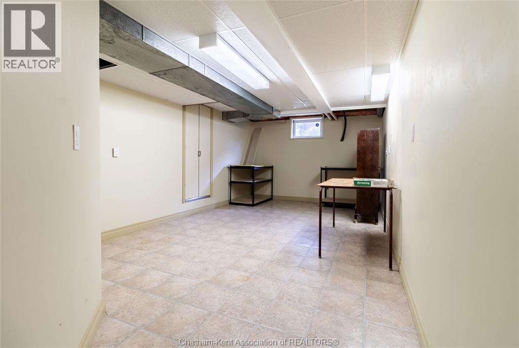 199 Tweedsmuir Avenue East Property Photo 38