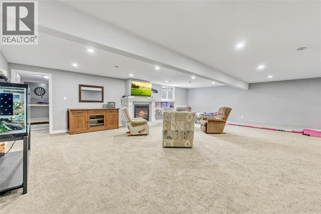 3960 Cullen Drive Property Photo 23