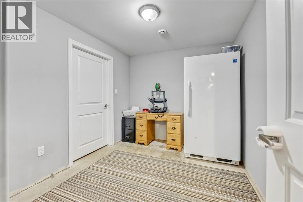 3960 Cullen Drive Property Photo 27