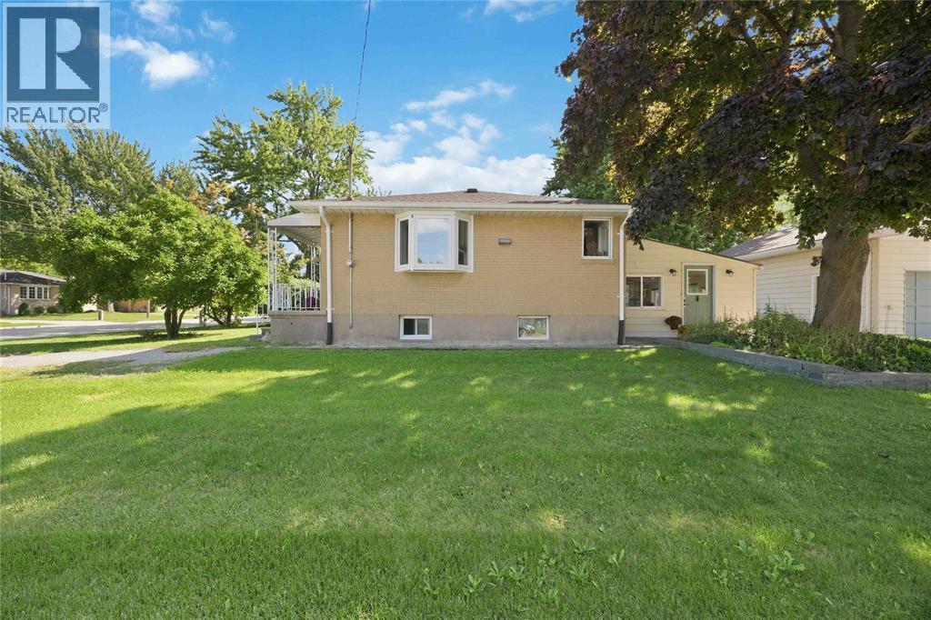453 Bentinck Street Property Photo 2
