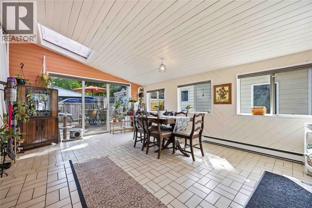 453 Bentinck Street Property Photo 18