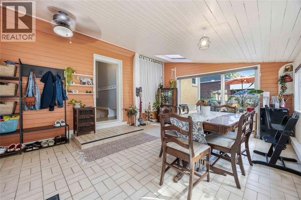 453 Bentinck Street Property Photo 19