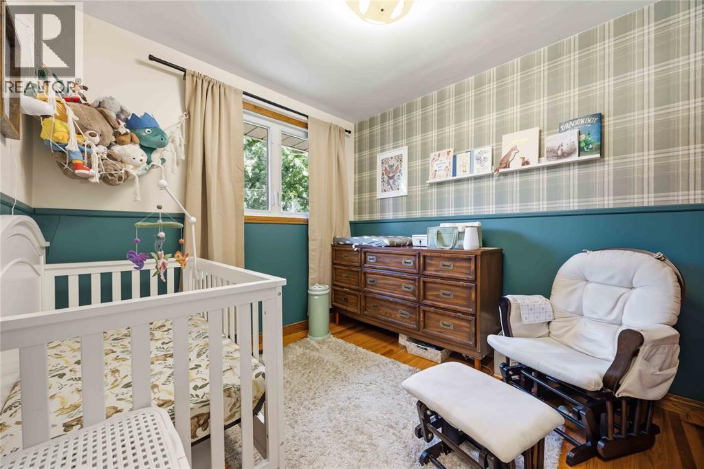 453 Bentinck Street Property Photo 22