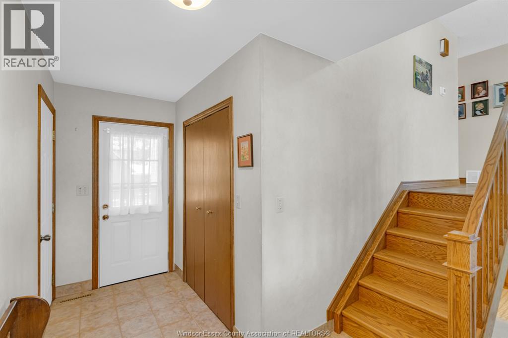 8 Bruce Avenue Property Photo 2