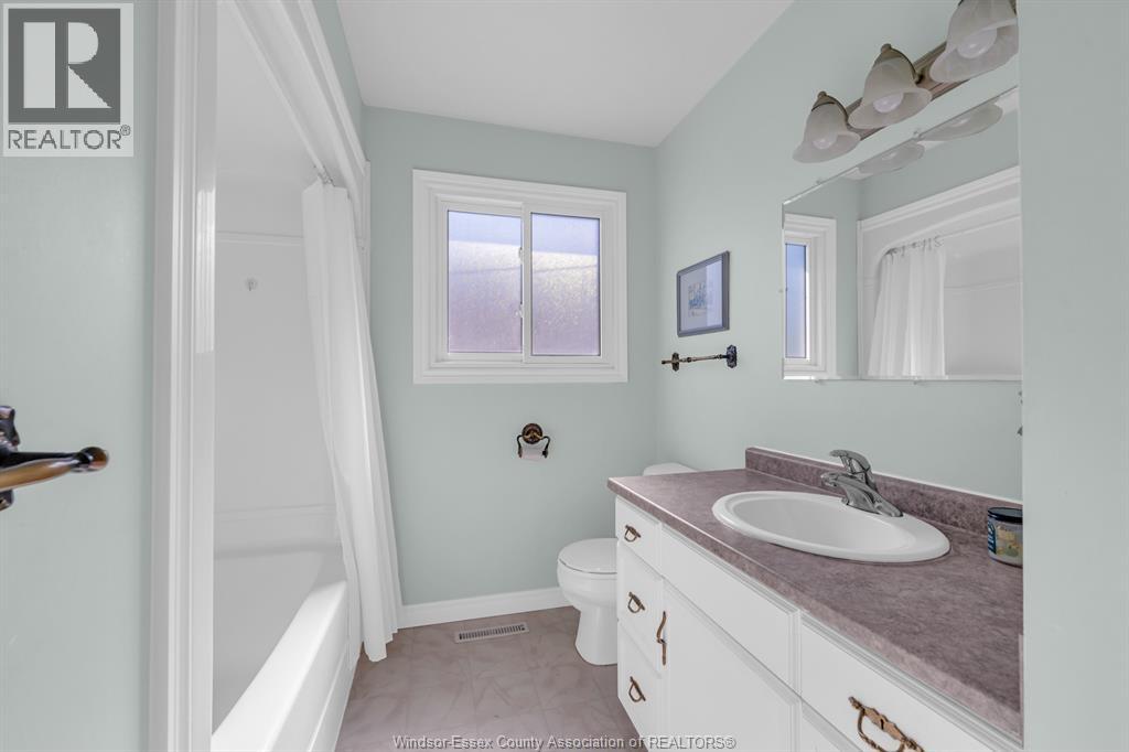 8 Bruce Avenue Property Photo 15