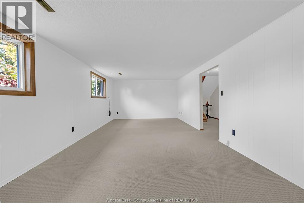 8 Bruce Avenue Property Photo 24