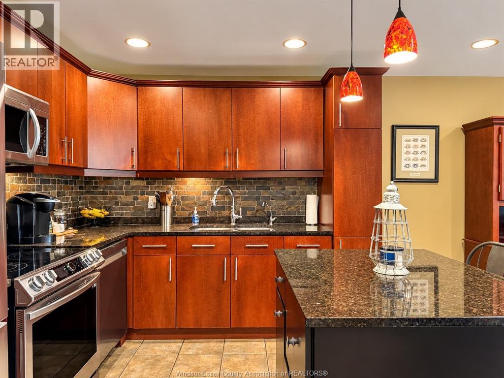 2231 Luxury Property Photo 6