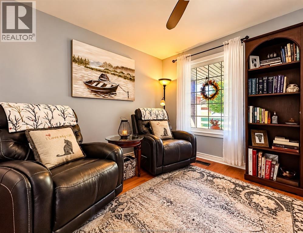 2231 Luxury Property Photo 23