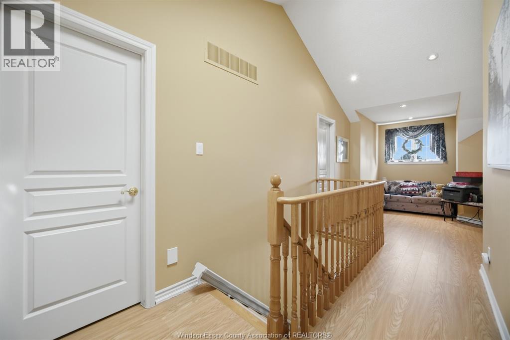 2 Sprucewood Crescent Property Photo 28