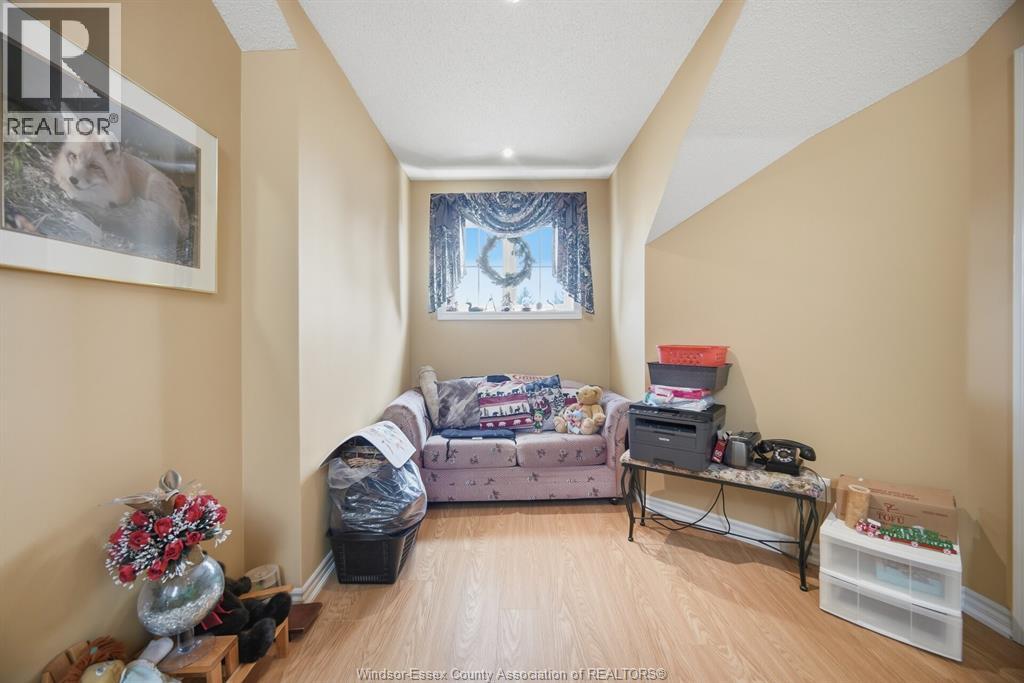 2 Sprucewood Crescent Property Photo 29