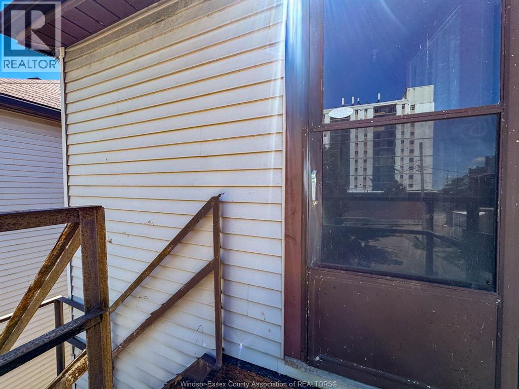 130 Elm Avenue Unit# 126 Upper Property Photo 4