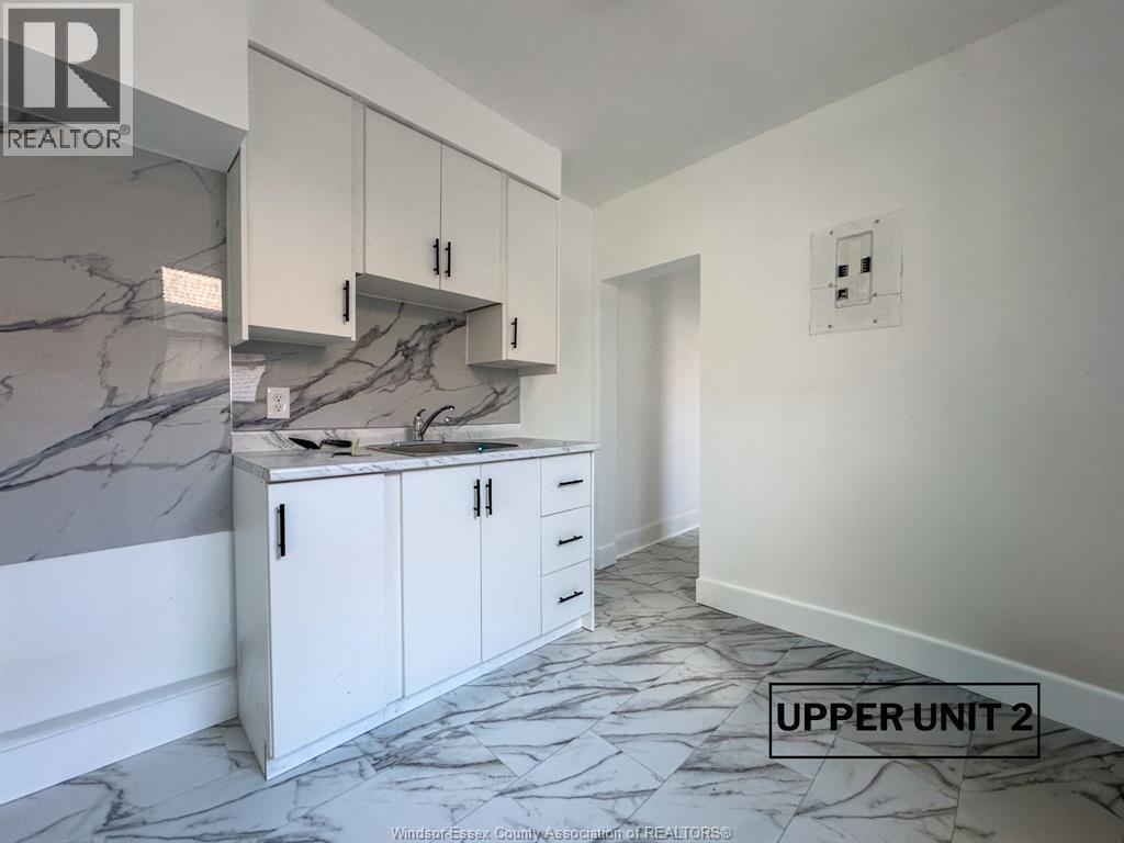 130 Elm Avenue Unit# 126 Upper Property Photo 7