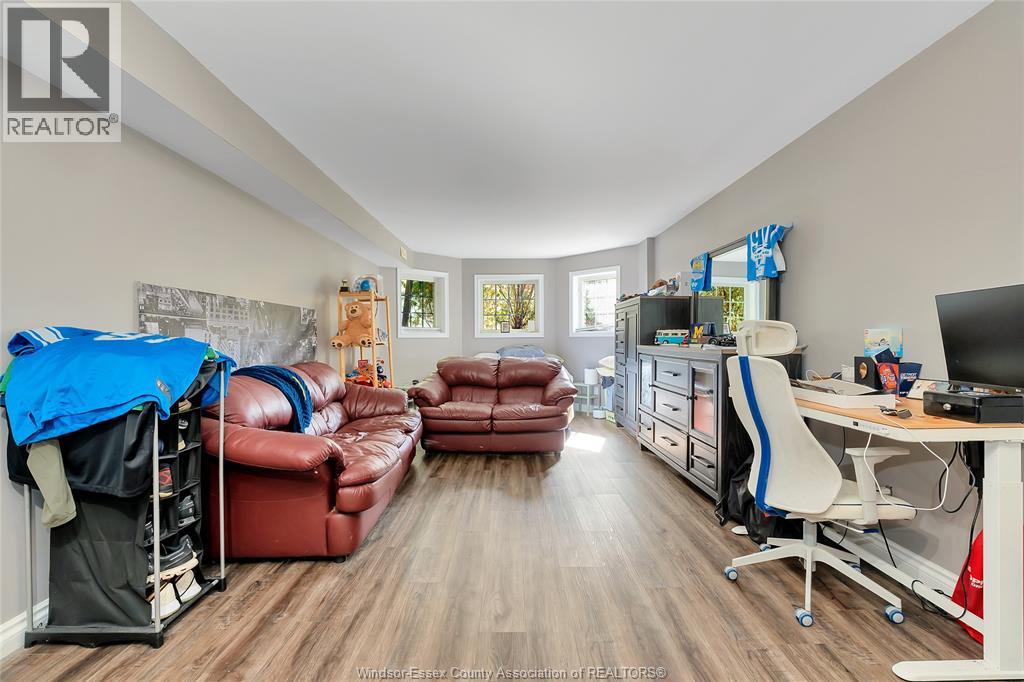 24 Matier Property Photo 20