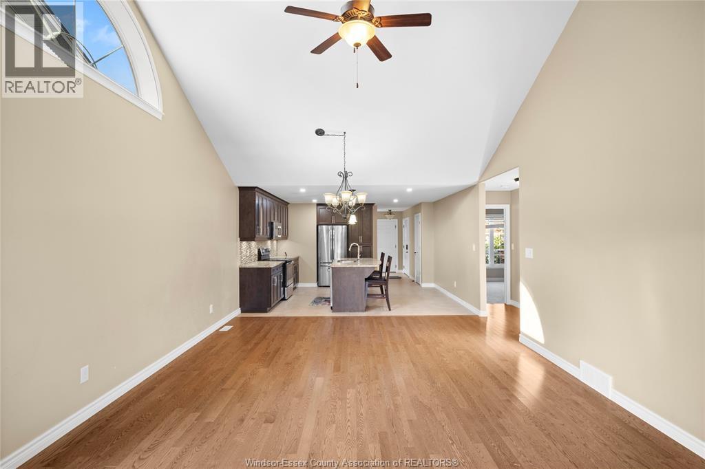 384 Boismier Property Photo 5