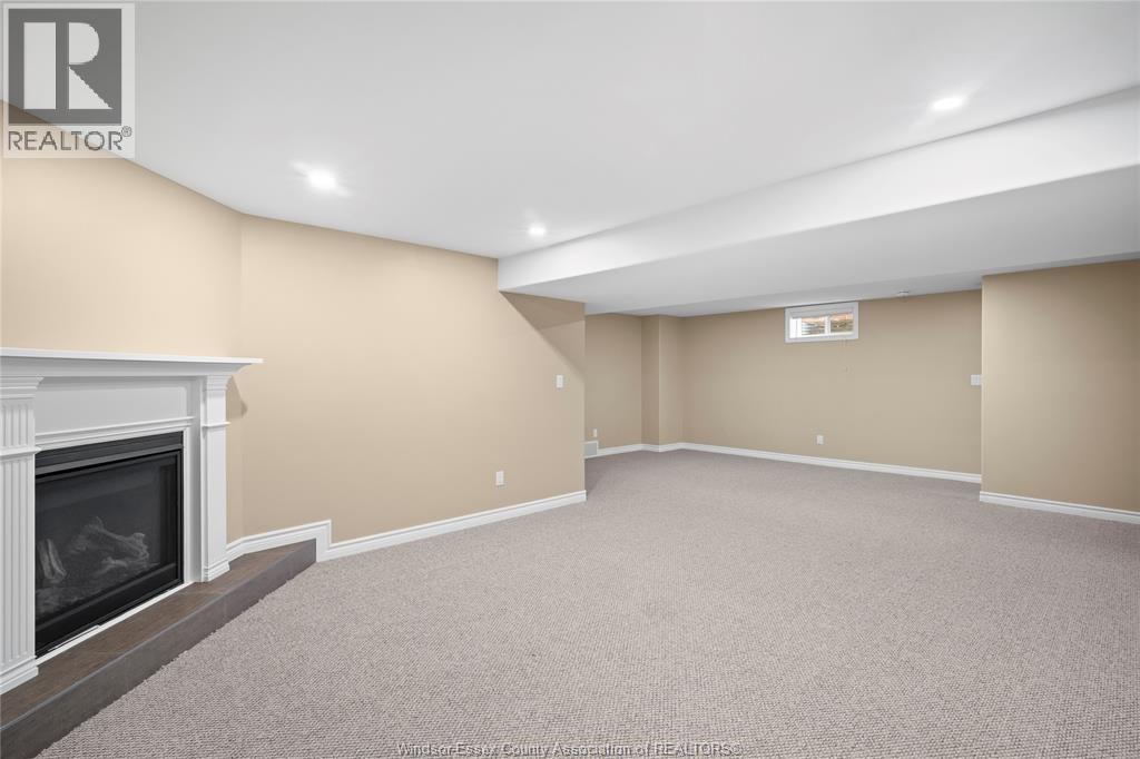 384 Boismier Property Photo 17