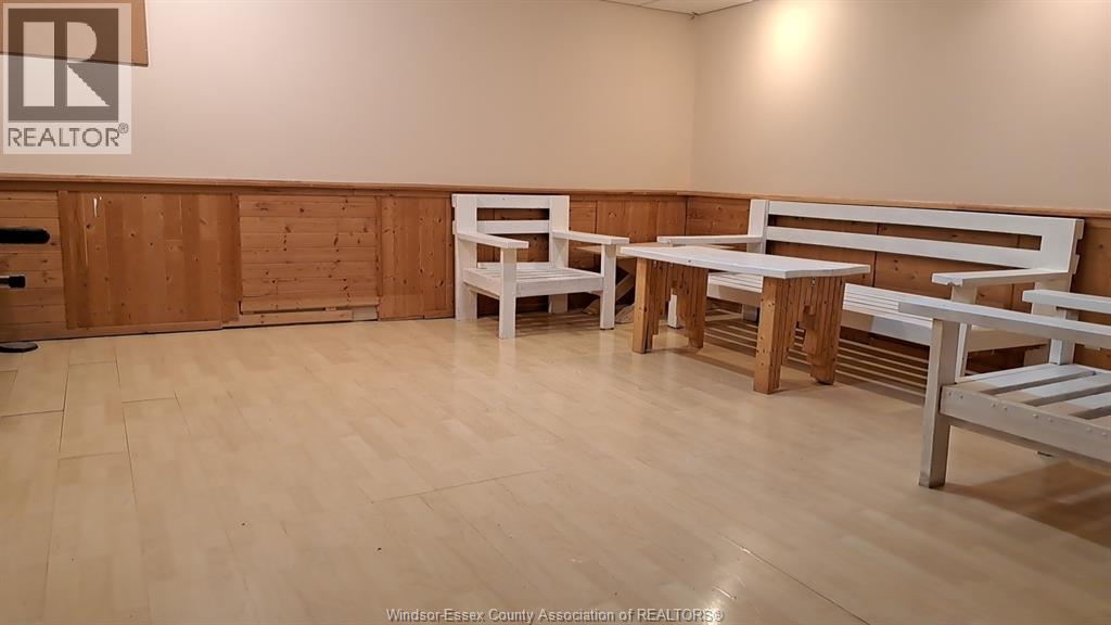 3098 Erindale Crescent Property Photo 11