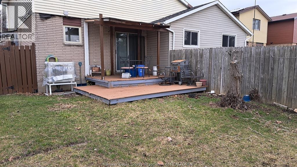 3098 Erindale Crescent Property Photo 14