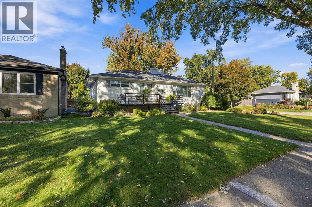 1179 Newell Street Property Photo 3