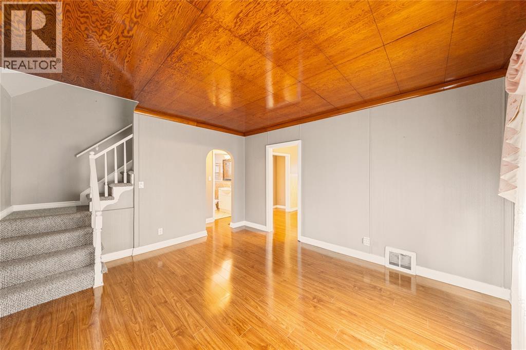 748 Alexander Street Property Photo 10