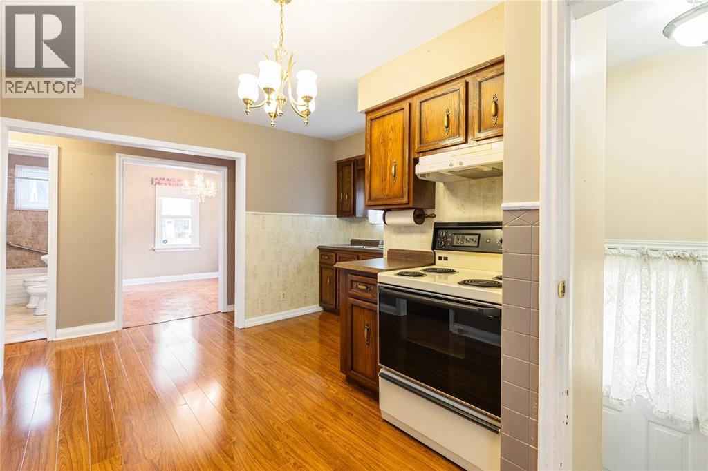 748 Alexander Street Property Photo 12
