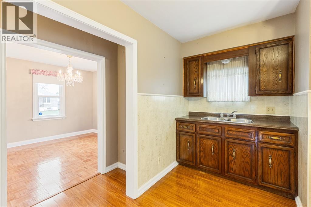 748 Alexander Street Property Photo 13