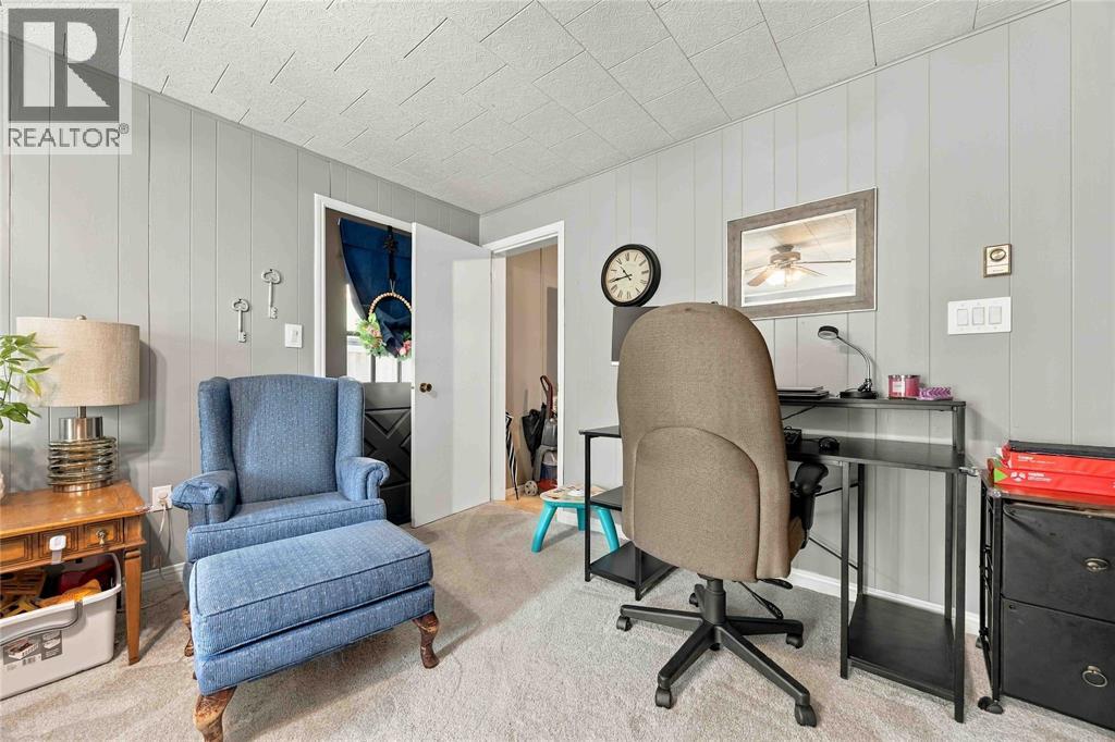 914 Retlaw Drive Property Photo 25