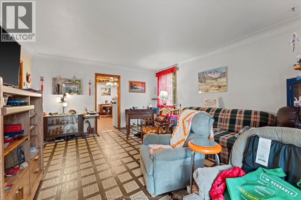 7035 Matchette Road Property Photo 4