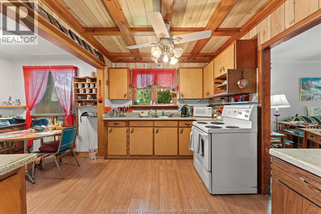 7035 Matchette Road Property Photo 10