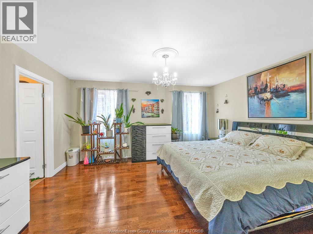 1098 Stoneybrook Crescent Property Photo 25