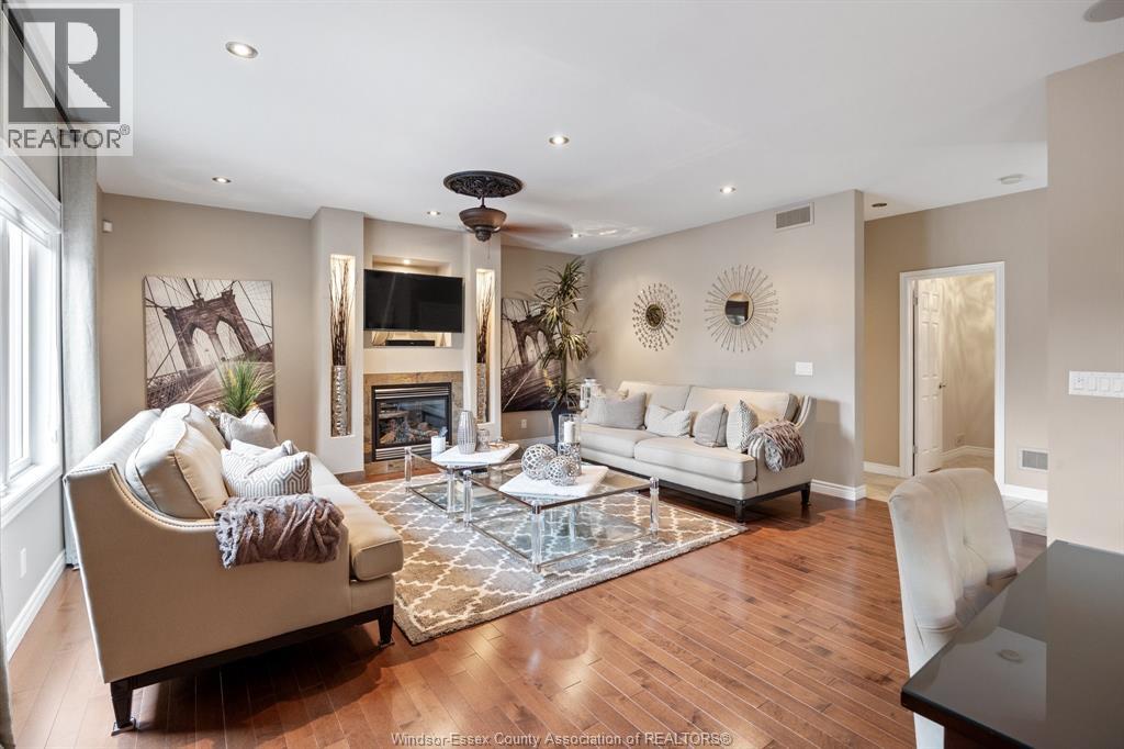 2105 Washington Boulevard Property Photo 11