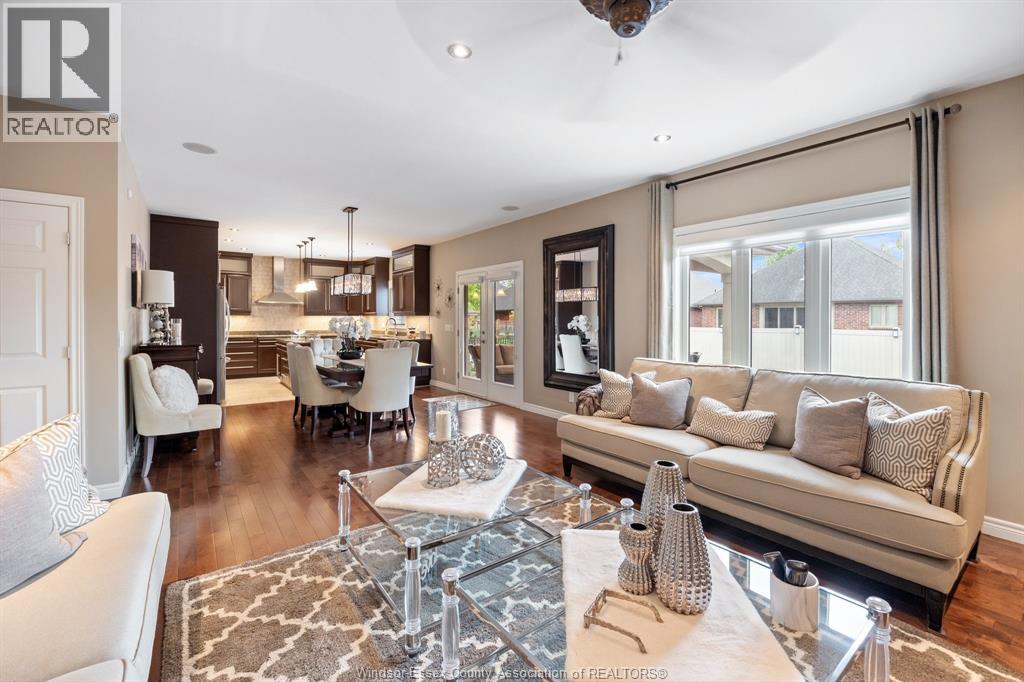 2105 Washington Boulevard Property Photo 12
