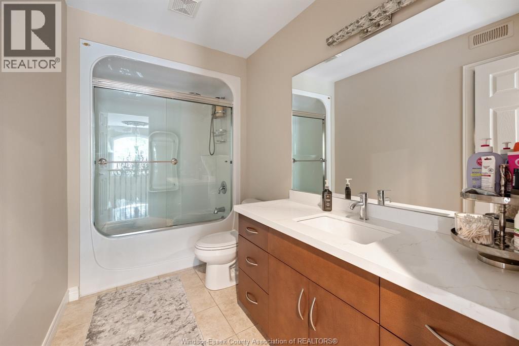 2105 Washington Boulevard Property Photo 28