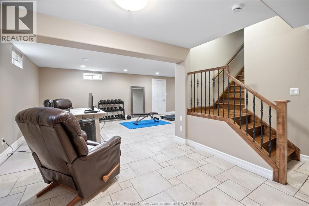 2105 Washington Boulevard Property Photo 29