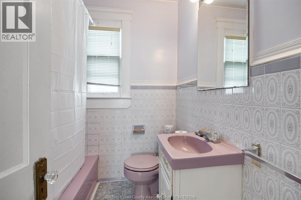 455 Curry Property Photo 12