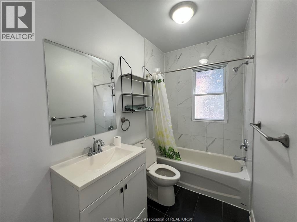 304 Parent Avenue Unit# 2 Property Photo 10