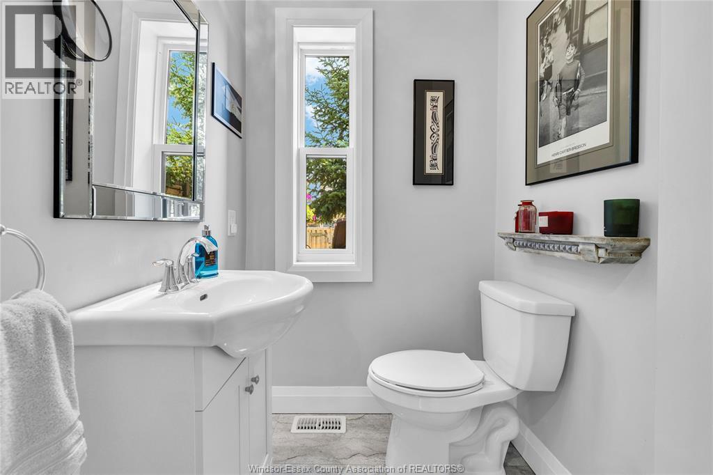 864 Monmouth Road Property Photo 17